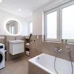 Raw-flat - Miller - Terrasse - Modern דירה בילפלד
