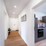 Raw-flat - Miller - Terrasse - Modern * בילפלד