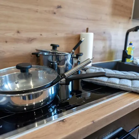 Raw-flat - Miller - Terrasse - Modern بيليفيلد